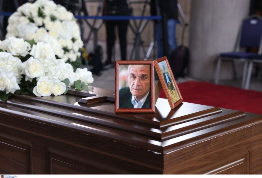 Η Θεσσαλονίκη αποχαιρετά τον πρώην δήμαρχο Γιάννη Μπουτάρη – Δείτε φωτογραφίες και βίντεο