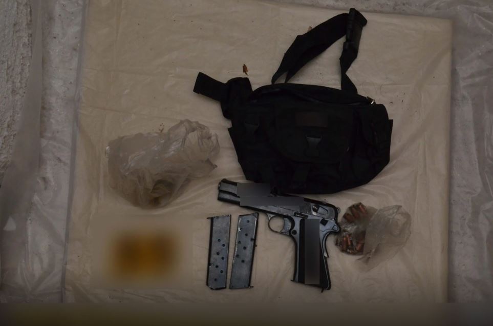 Παγκράτι: Aυτό είναι το οπλοστάσιο που βρέθηκε στην αποθήκη «γιάφκα» – Η ανακοίνωση της ΕΛ.ΑΣ. – ΦΩΤΟ