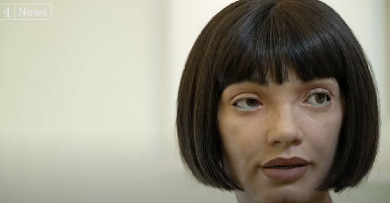 Βρετανία: Το πρώτο έργο τέχνης ανθρωποειδούς ρομπότ πωλήθηκε σε πλειστηριασμό