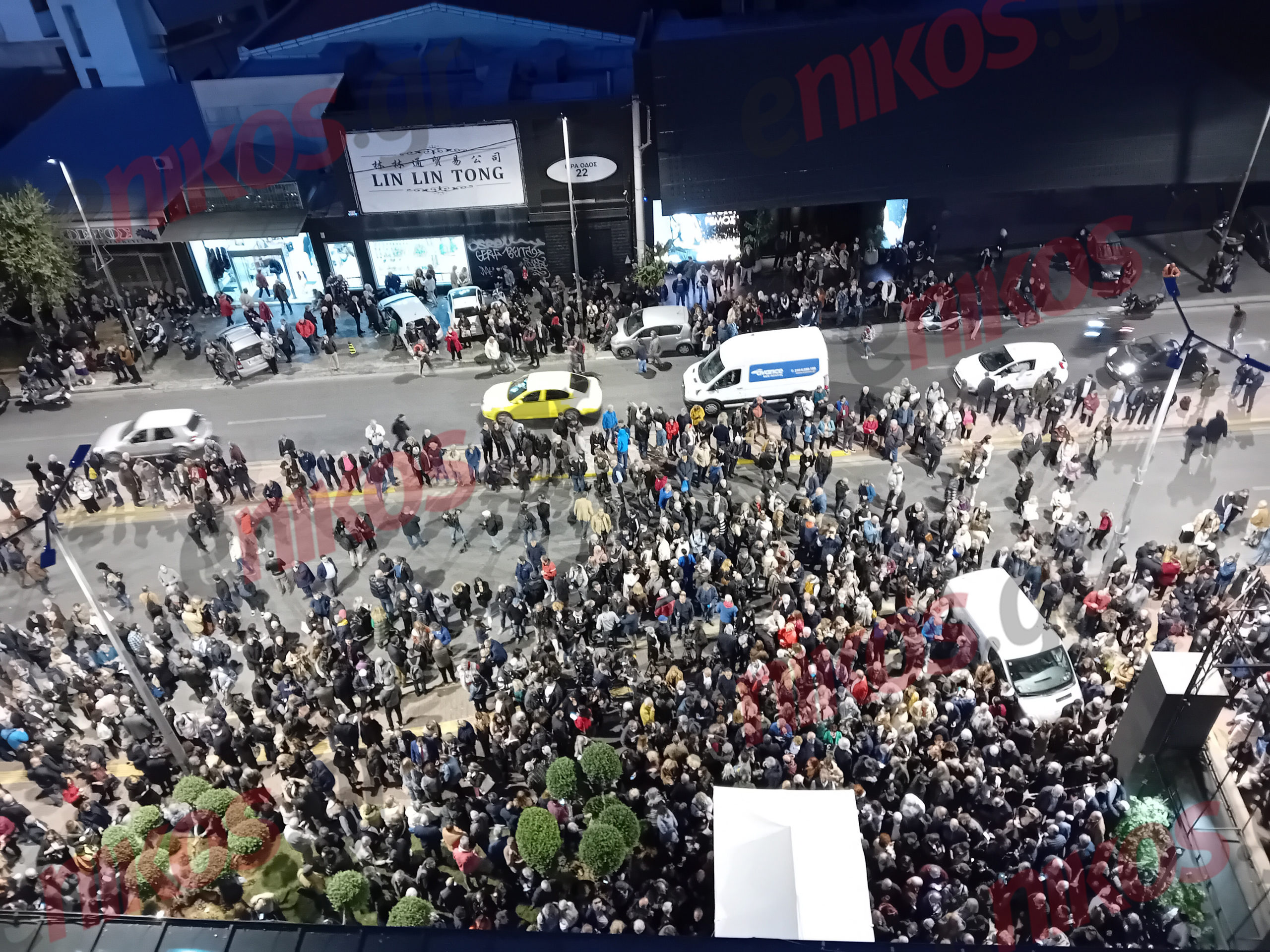 ΣΥΡΙΖΑ: Αντίστροφη μέτρηση για το κρίσιμο συνέδριο – Ουρές έξω από τον πολυχώρο στο Γκάζι