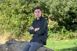 Ο Kyle, ο πατέρας που αγωνίστηκε να κερδίσει τα παιδιά του από τη δολοπλοκία της πρώην του. Φωτογραφία: Simon Czapp/Solent News