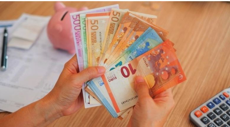 «Κλειδώνει» η κατάργηση της προσωπικής διαφοράς