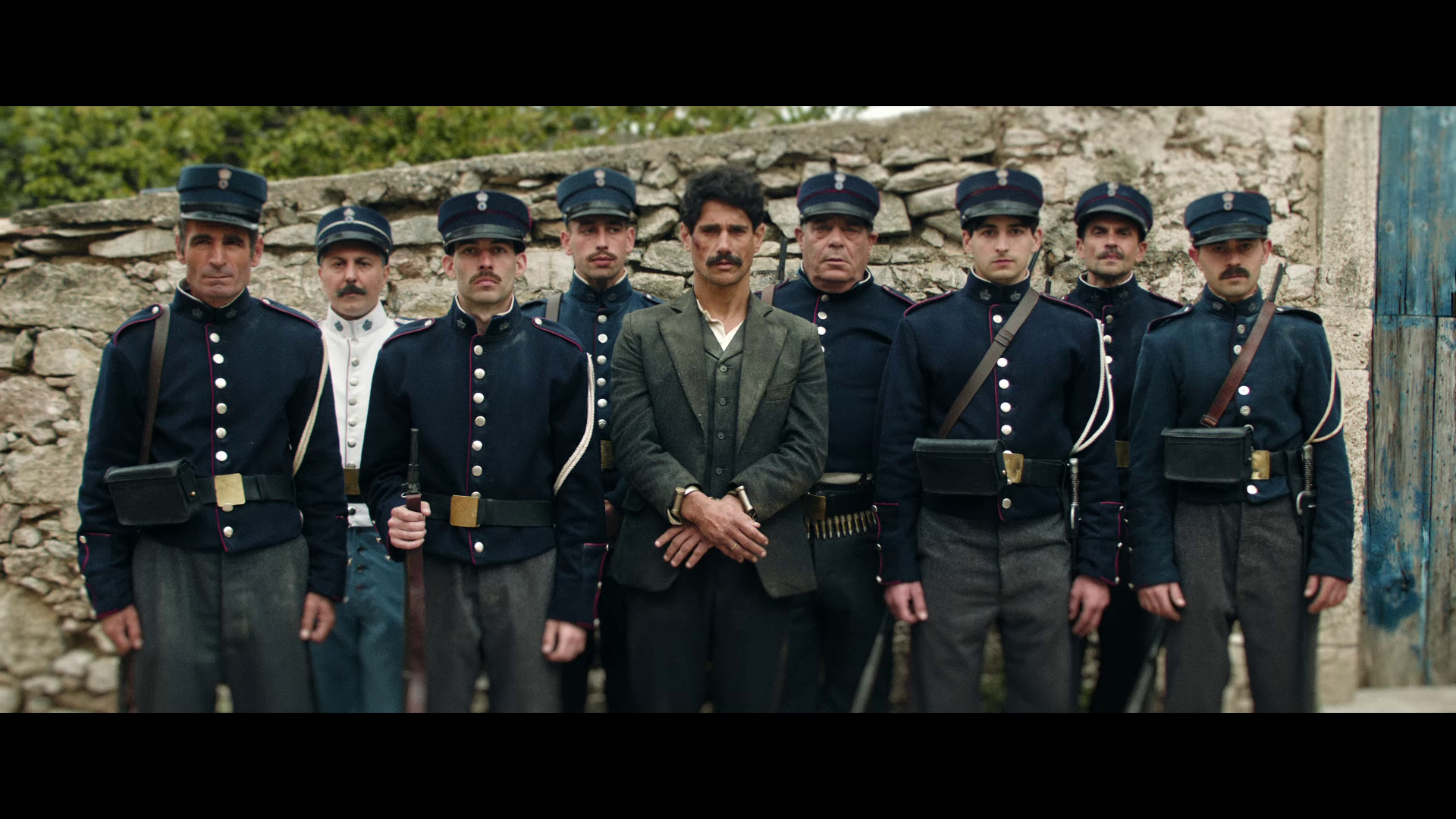 17 Κλωστές: Ο Καστελάνης χάνεται οριστικά σε έναν κόσμο που δεν έχει επιστροφή