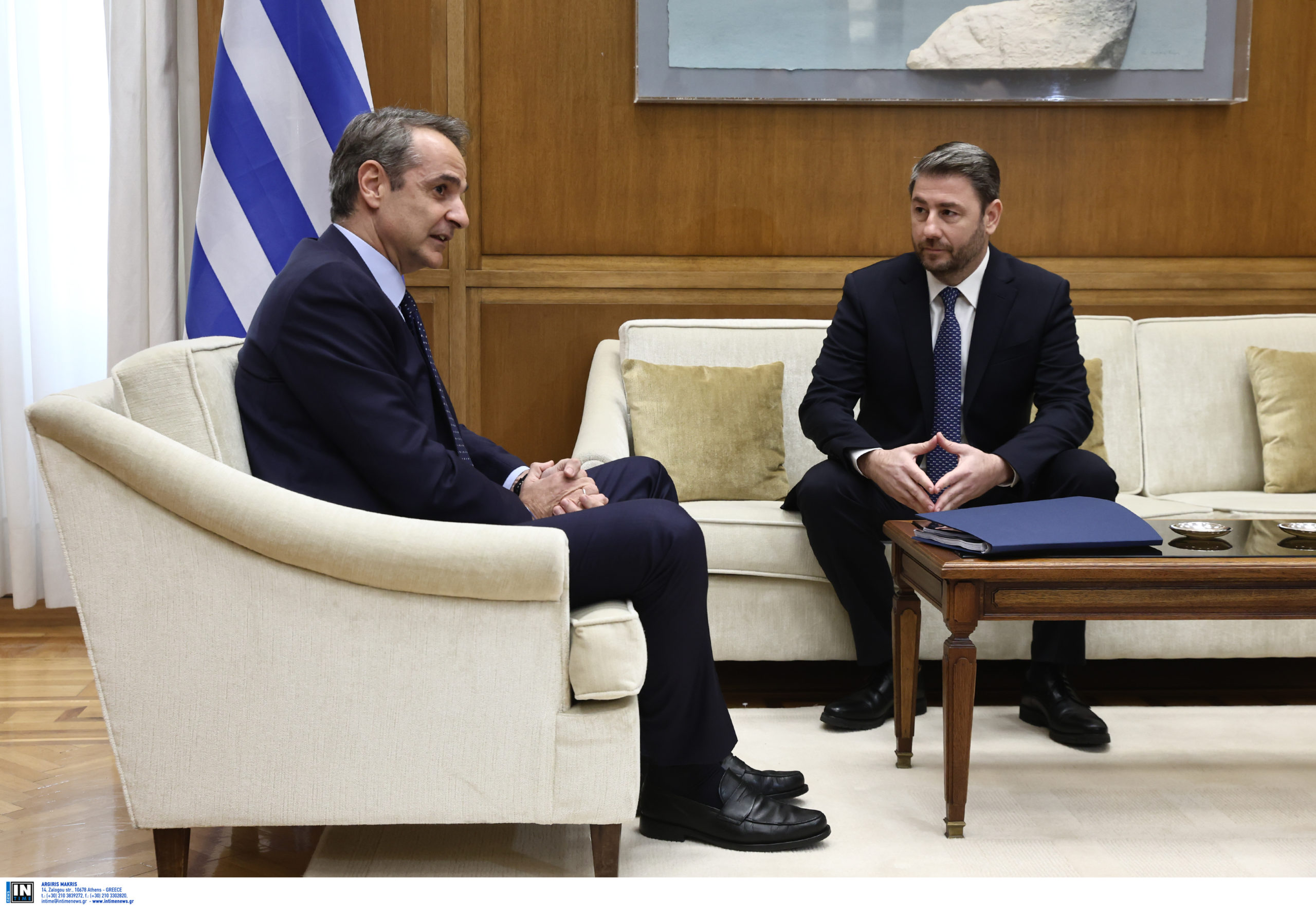 Μητσοτάκης – Ανδρουλάκης: Η άγνωστη συζήτηση για τον εκλογικό νόμο