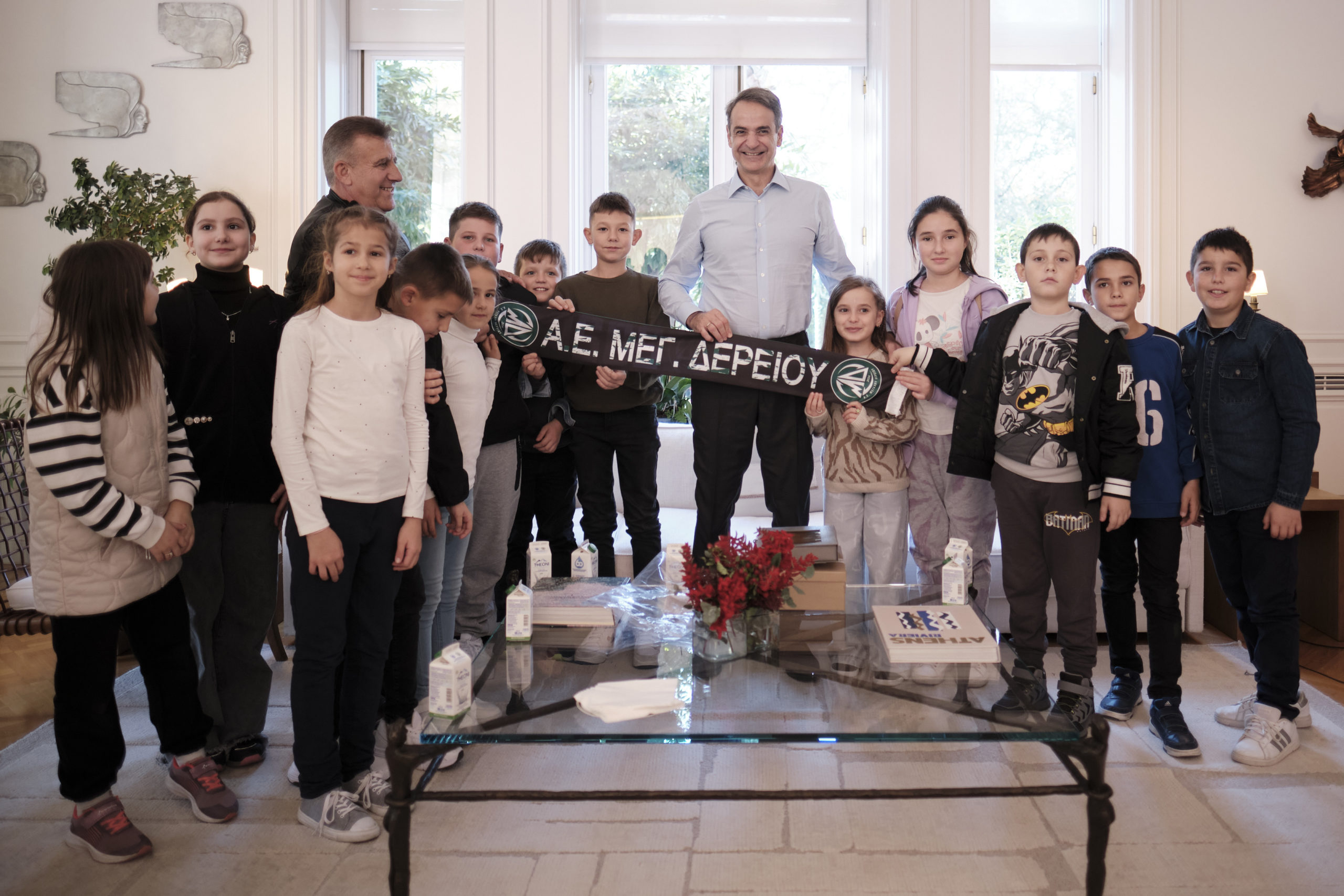 Κυριάκος Μητσοτάκης: Συναντήθηκε με μαθήτριες και μαθητές του μειονοτικού Δημοτικού Σχολείου και του Σχολείου Δεύτερης Ευκαιρίας του Μεγάλου Δερείου Σουφλίου