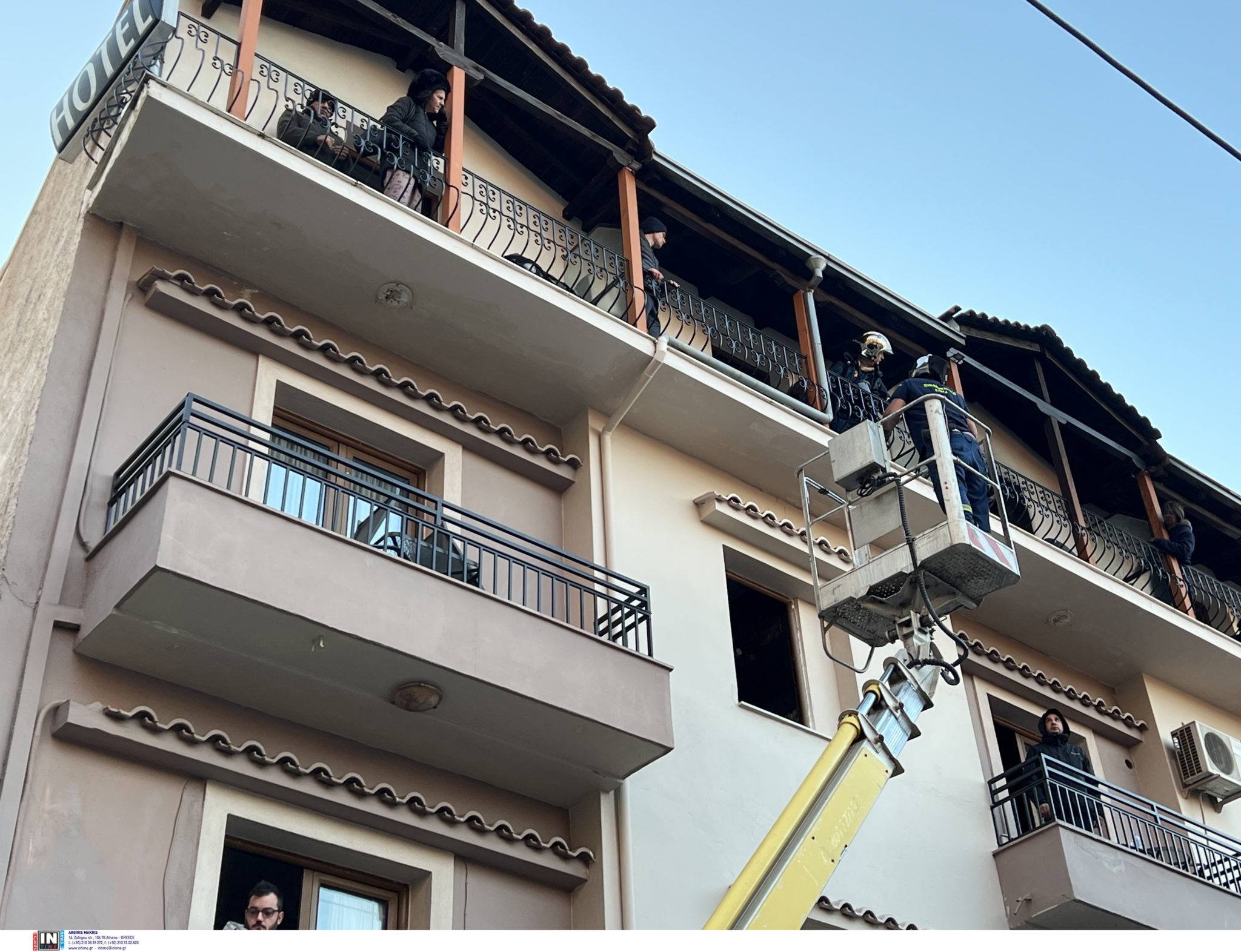 Φωτιά σε ξενοδοχείο στην Καλαμπάκα