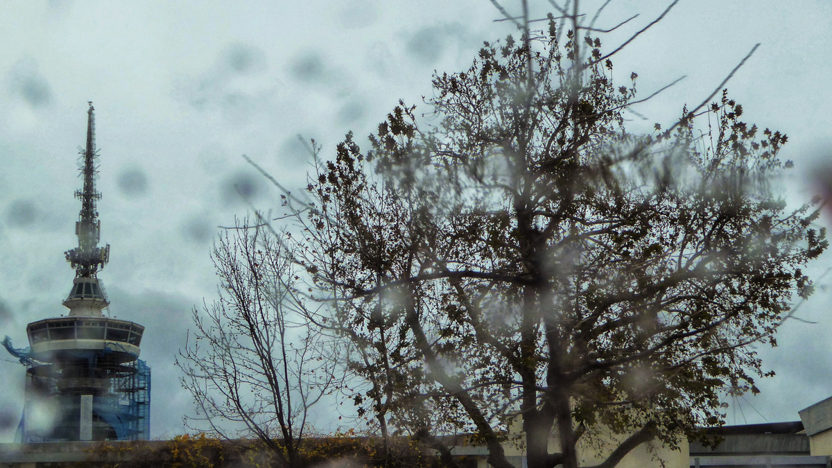 Καιρός: Συνεχίζονται και σήμερα οι ισχυρές βροχές και οι καταιγίδες – Ποιες περιοχές θα επηρεαστούν