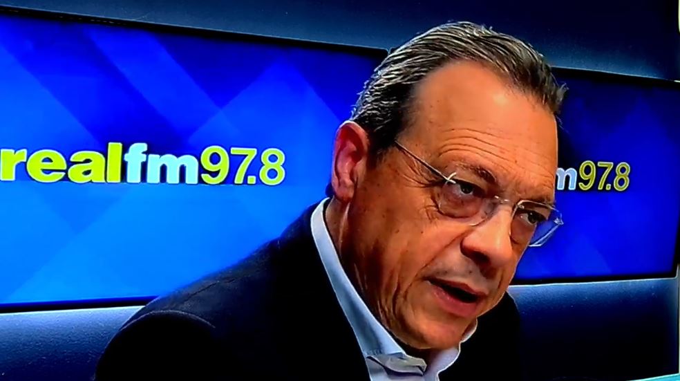 Φάμελλος στον Realfm 97,8: «Χάδι» τα μέτρα της κυβέρνησης για τις τράπεζες