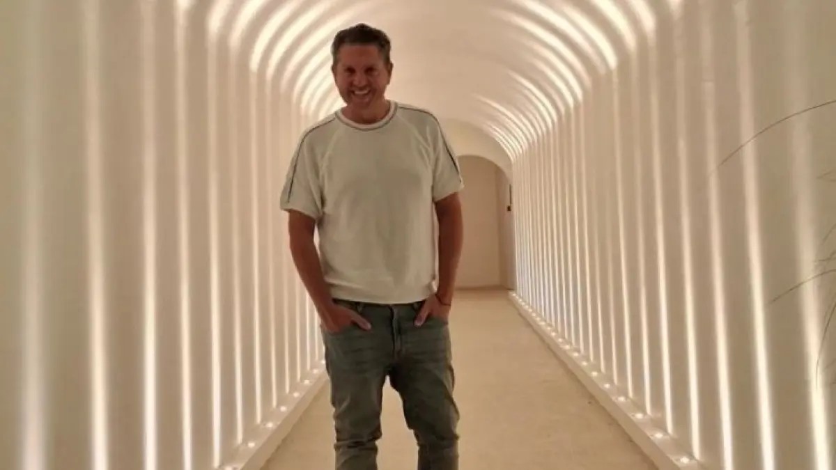 Γιάννης Πουλόπουλος: Στο νοσοκομείο ο δημοσιογράφος της εκπομπής «Super Κατερίνα» – ΦΩΤΟ