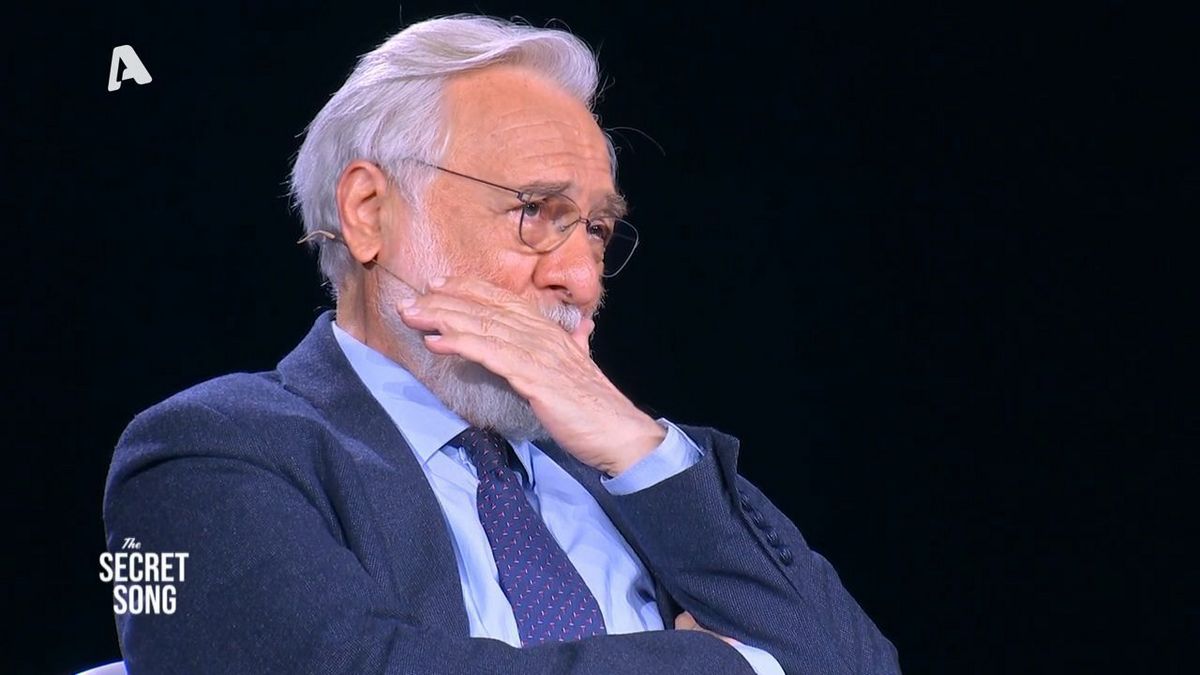 The Secret Song: «Γονάτισε» ο Γιάννης Σμαραγδής με την αφιέρωση για την Ελένη του – «Ήταν ένας άγγελος, δεν της άξιζα»