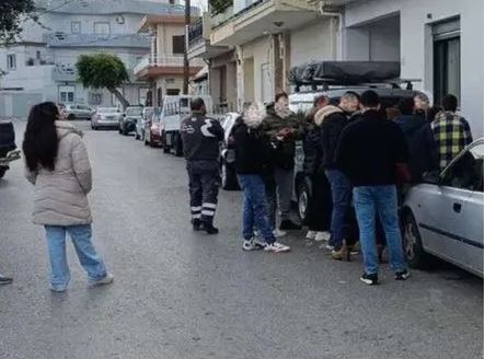 Ηράκλειο: Ουρές για ένα διαμέρισμα