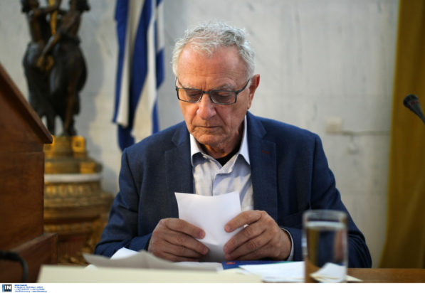 Κώστας Χαρδαβέλλας