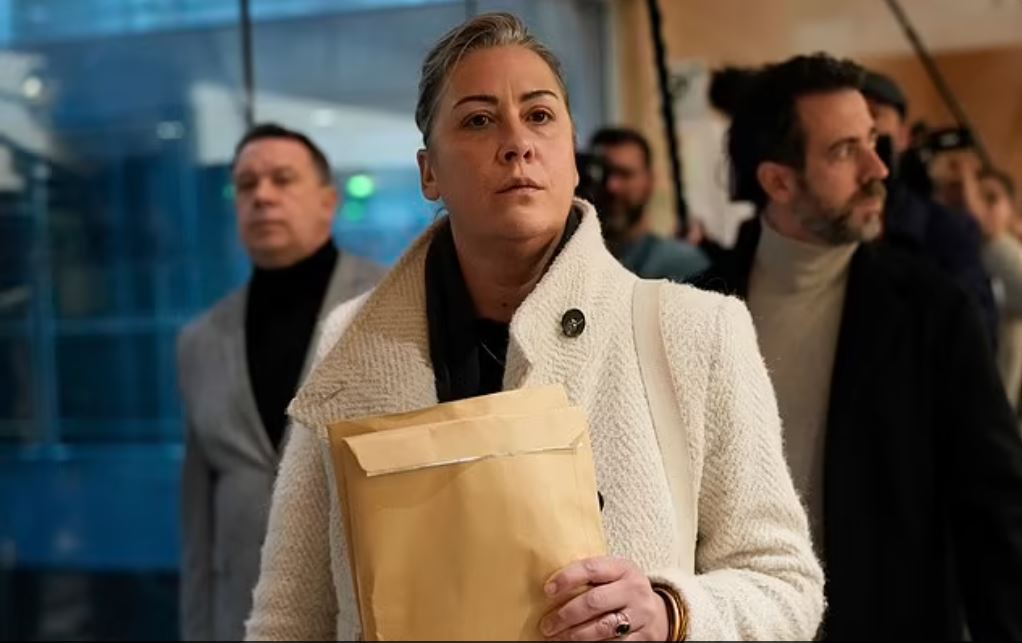 Γαλλία – Υπόθεση Πελικό: «Εξαιτίας του πατέρα μου, χάνω τη μητέρα μου» – Πώς το τέρας της Αβινιόν επηρέασε την σχέση μάνας και κόρης