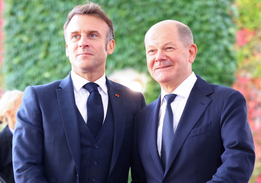 Guardian: Γιατί η γαλλογερμανική ατμομηχανή της Ευρώπης είναι σχεδόν νεκρή – Πώς μπορεί η ΕΕ να βγει από το αδιέξοδο