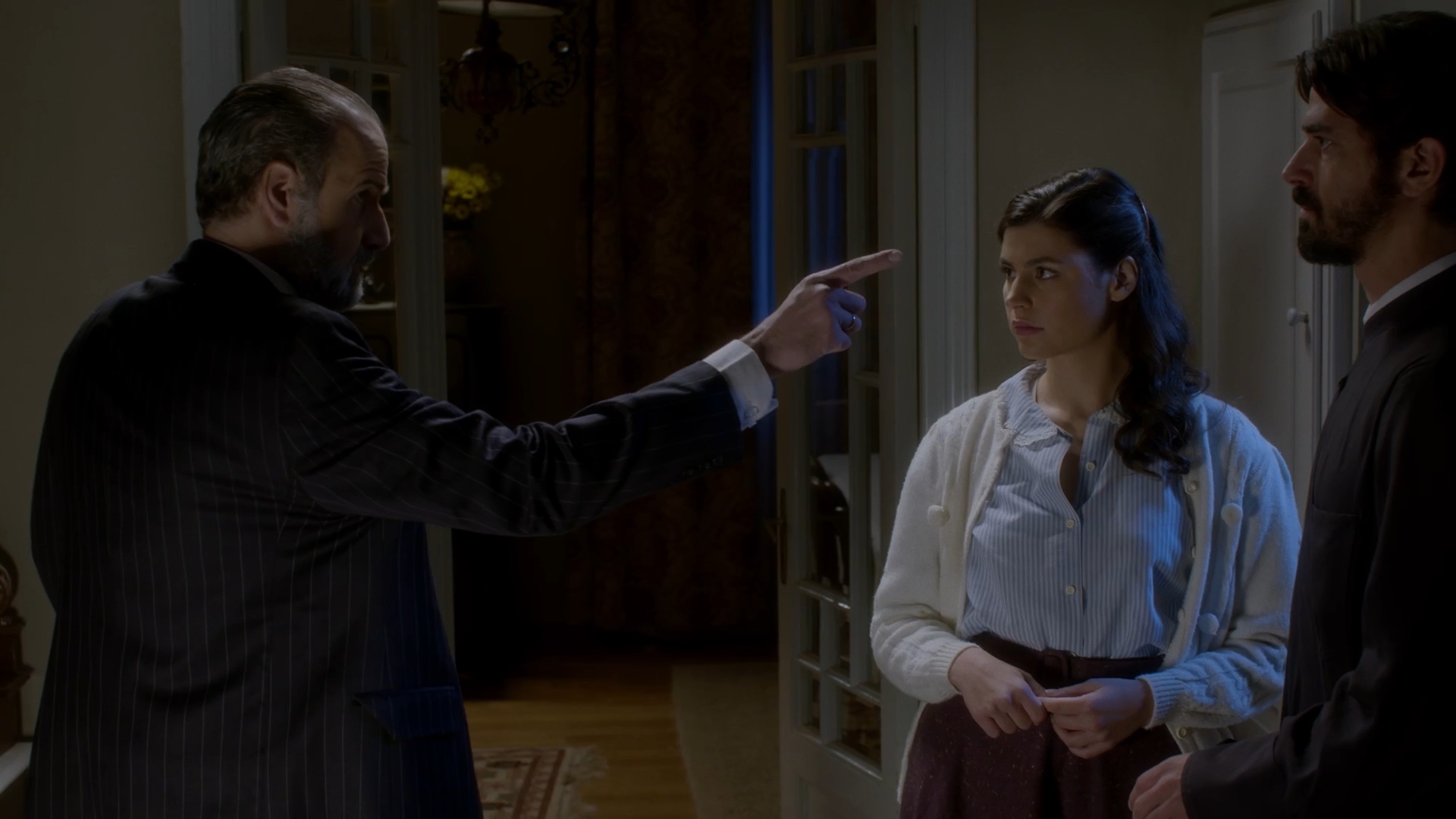 Άγιος έρωτας: Ο Μαρκόπουλος μαθαίνει ότι η Χλόη είναι έγκυος