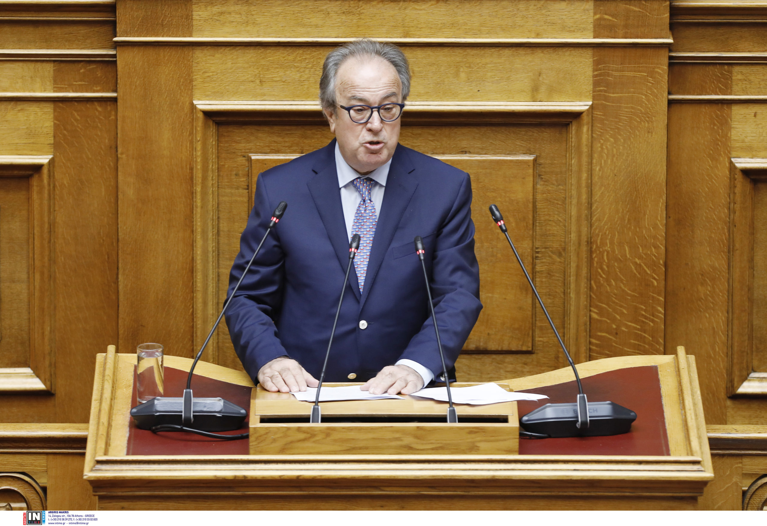 Νίκη: Παραιτήθηκε ο βουλευτής Γεώργιος Αποστολάκης