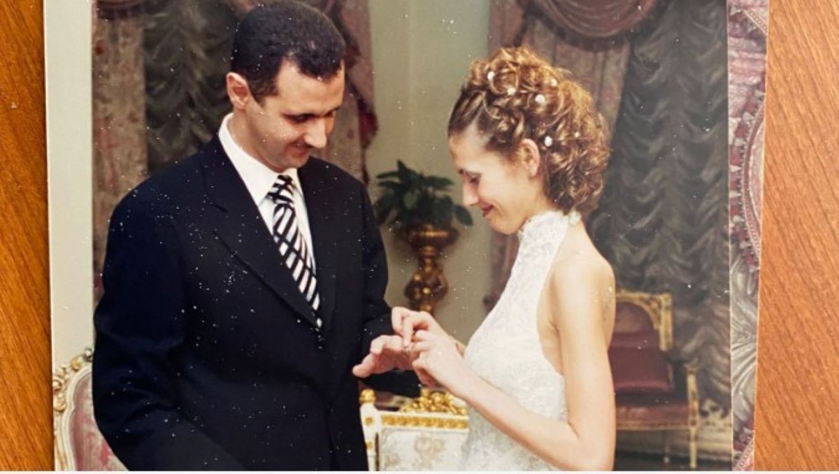 Συρία: Άγνωστες φωτογραφίες από το οικογενειακό άλμπουμ του Άσαντ – Τι βρέθηκε στο σπίτι του στην Δαμασκό