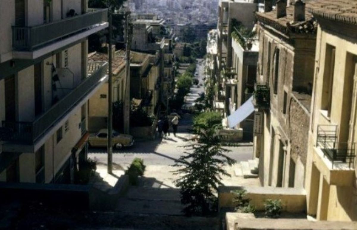 Κουίζ για την παλιά Αθήνα: Αναγνωρίζετε την συνοικία; Είναι από τις πιο γνωστές