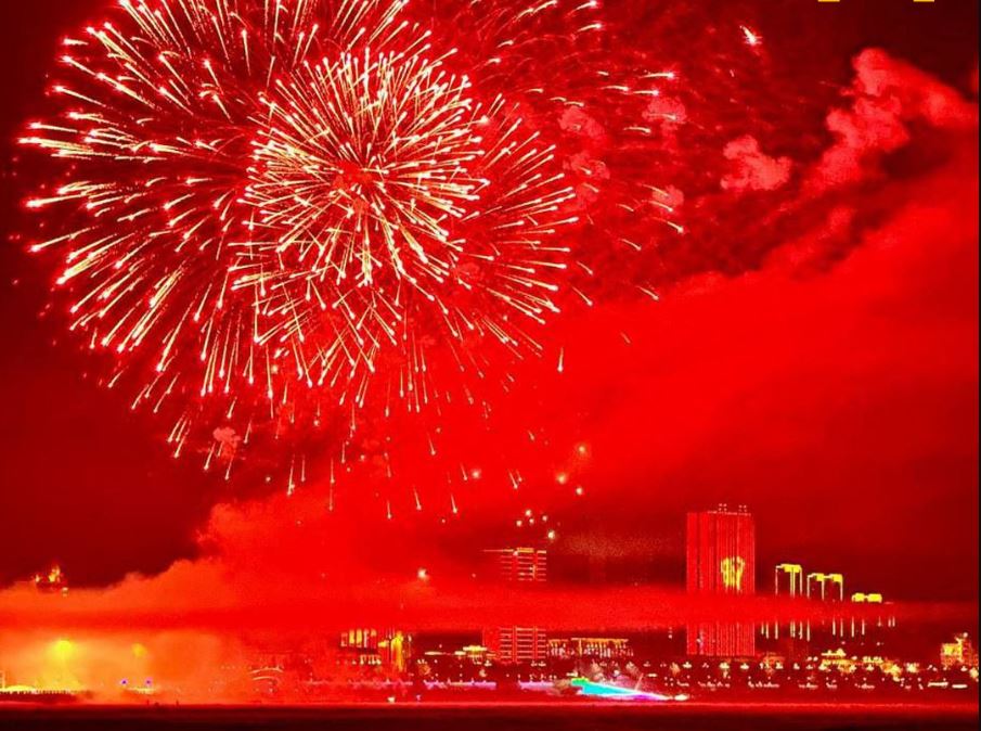 Ο πλανήτης υποδέχεται το 2025: Φαντασμαγορικό σόου στο Σίδνεϊ, πυροτεχνήματα σε Κίνα και Ταιβάν – Δείτε βίντεο