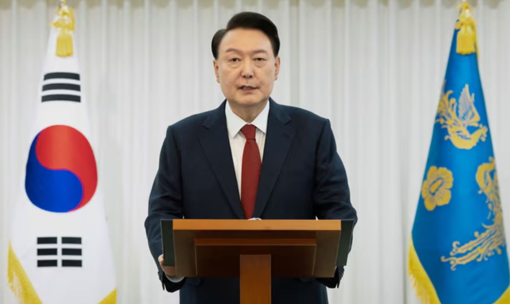 Νότια Κορέα: Τηλεοπτικό διάγγελμα του Γιουν Σοκ-γελ – Ο παραπεμφθείς πρόεδρος δεσμεύεται να «παραμερίσει»