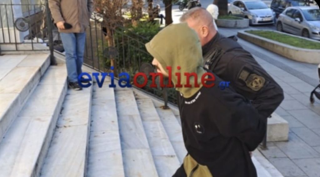 Πατροκτονία στην Εύβοια: «Ήρθε ο γαμπρός μου και είπε ότι έχει σκοπό να σκοτώσει τον Χρήστο» – Tι αποκαλύπτει η μητέρα των παιδιών στην κατάθεσή της