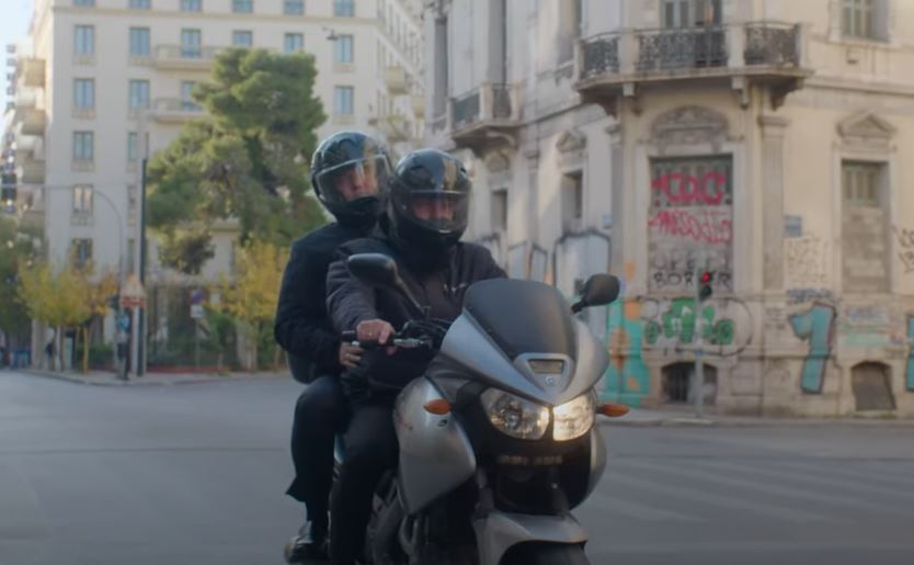 Άδωνις Γεωργιάδης: «Προστάτεψε τη ζωή σου, φόρα κράνος» – Βίντεο από το υπουργείο Υγείας