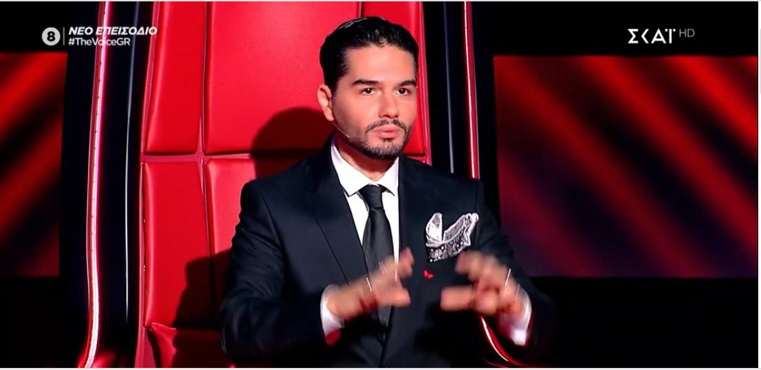 The Voice: Ο Καπουτζίδης τρολάρει τον Μάστορα για τα ελληνικά του – «Λαμβάνω απειλητικά μηνύματα από την οικογένεια Μπαμπινιώτη» – ΒΙΝΤΕΟ