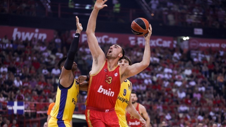 Ολυμπιακός: Χωρίς Μιλουτίνοφ στο Μιλάνο