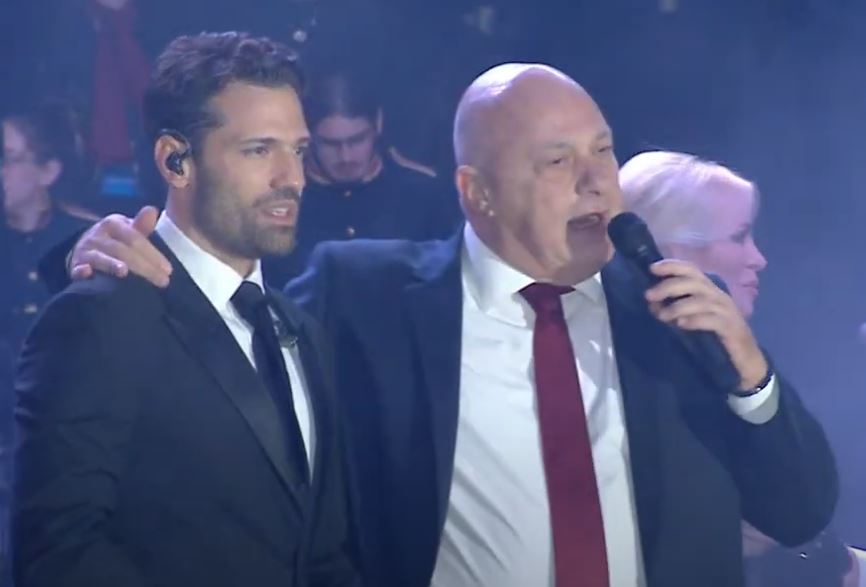 Βόλος: «Φτιάξτε τον ήχο, μην σας πλακώσω στα χαστούκια» – Η παρατήρηση Μπέου στους τεχνικούς ενώ τραγουδούσε ο Αργυρός – ΒΙΝΤΕΟ