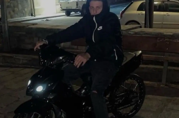 Βόλος: Σήμερα η κηδεία του 16χρονου Νίκου που σκοτώθηκε σε τροχαίο – «Δυστυχώς έφυγες νωρίς…»