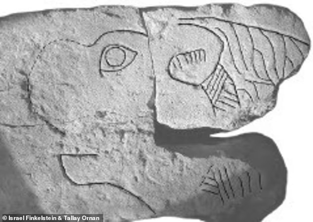 Σύμφωνα με τους μελετητές, τα λαξευμένα κεφάλια λιονταριών στόλιζαν την πύλη