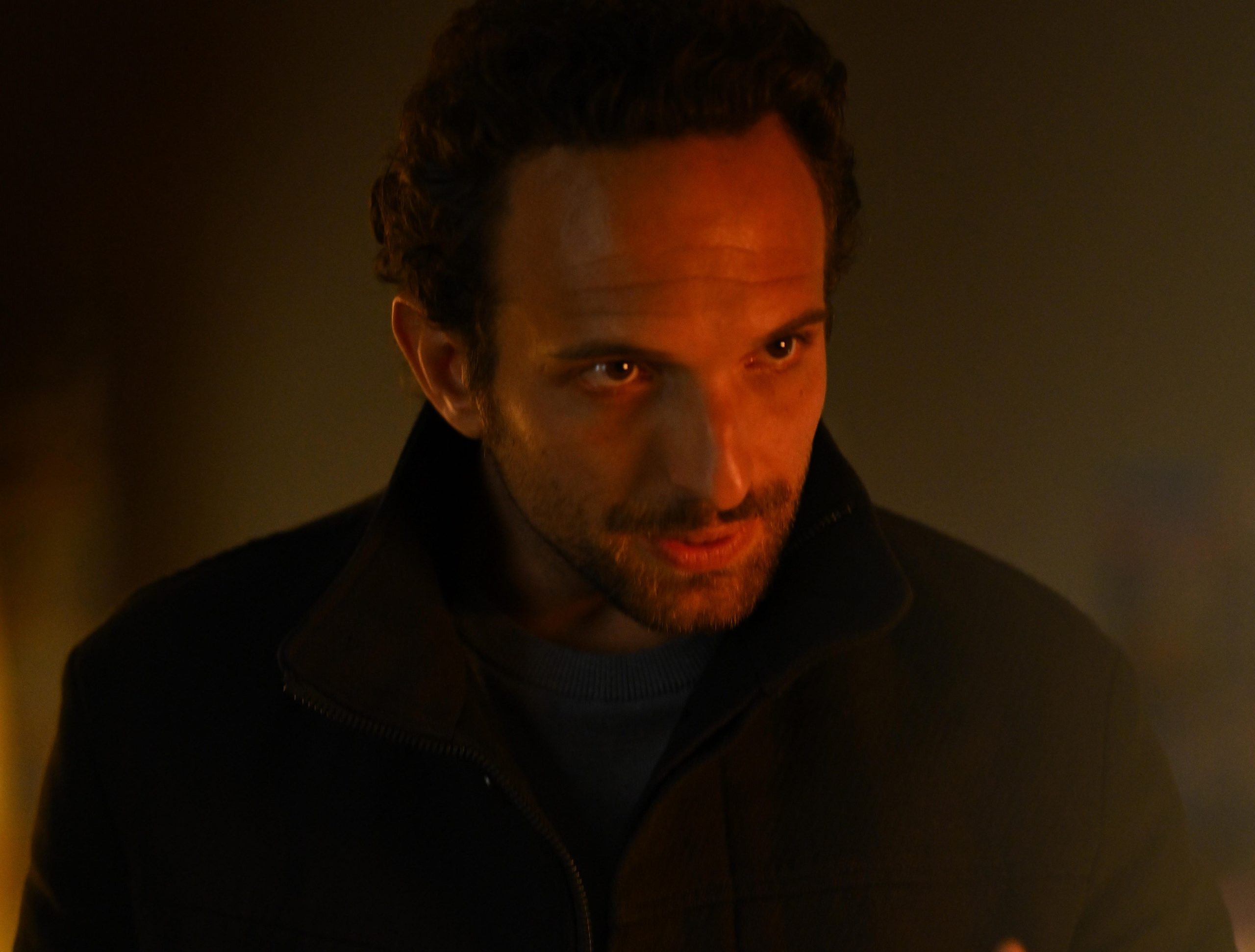 «Διάφανη αγάπη»: Ένας νέος θάνατος έρχεται να μπερδέψει κι άλλο τα πράγματα