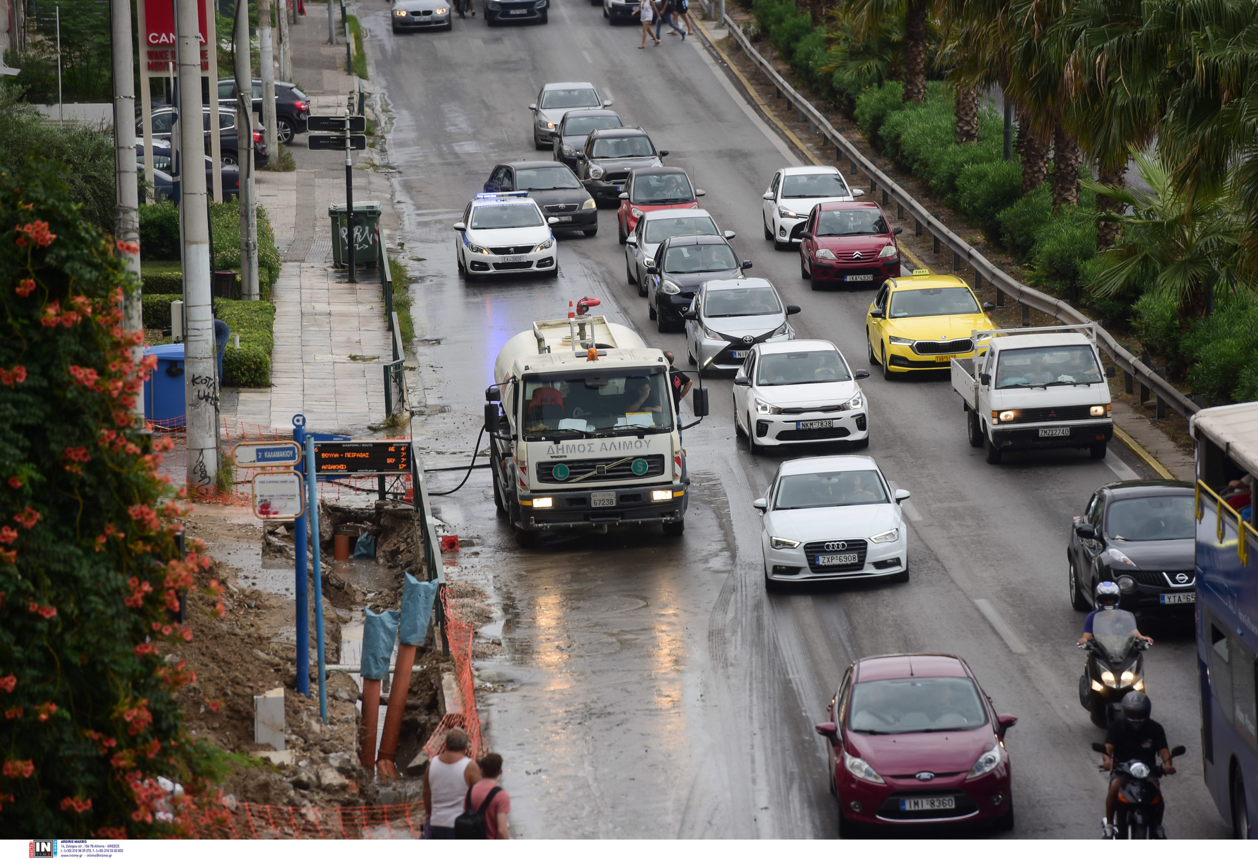 Κακοκαιρία Elena: Νέα προβλήματα στην Ποσειδώνος – Έκλεισε η δεξιά λωρίδα κυκλοφορίας