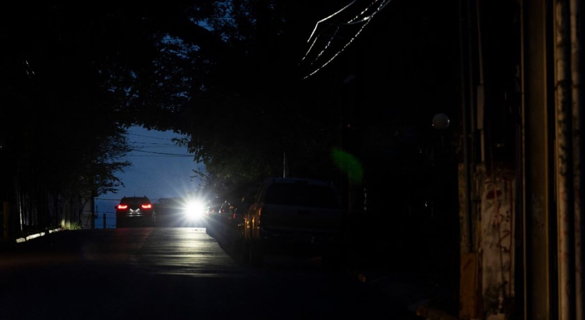 Στο σκοτάδι βυθίστηκε το Πουέρτο Ρίκο – Κατέρρευσε δίκτυο ηλεκτροδότησης