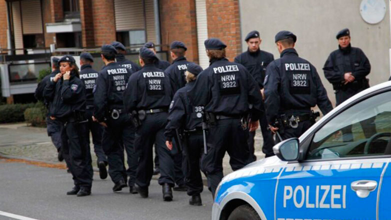 Γερμανία: Η αστυνομία συνέλαβε οπλισμένο νερό που απείλησε με μαχαίρι επιβάτιδες τρένου