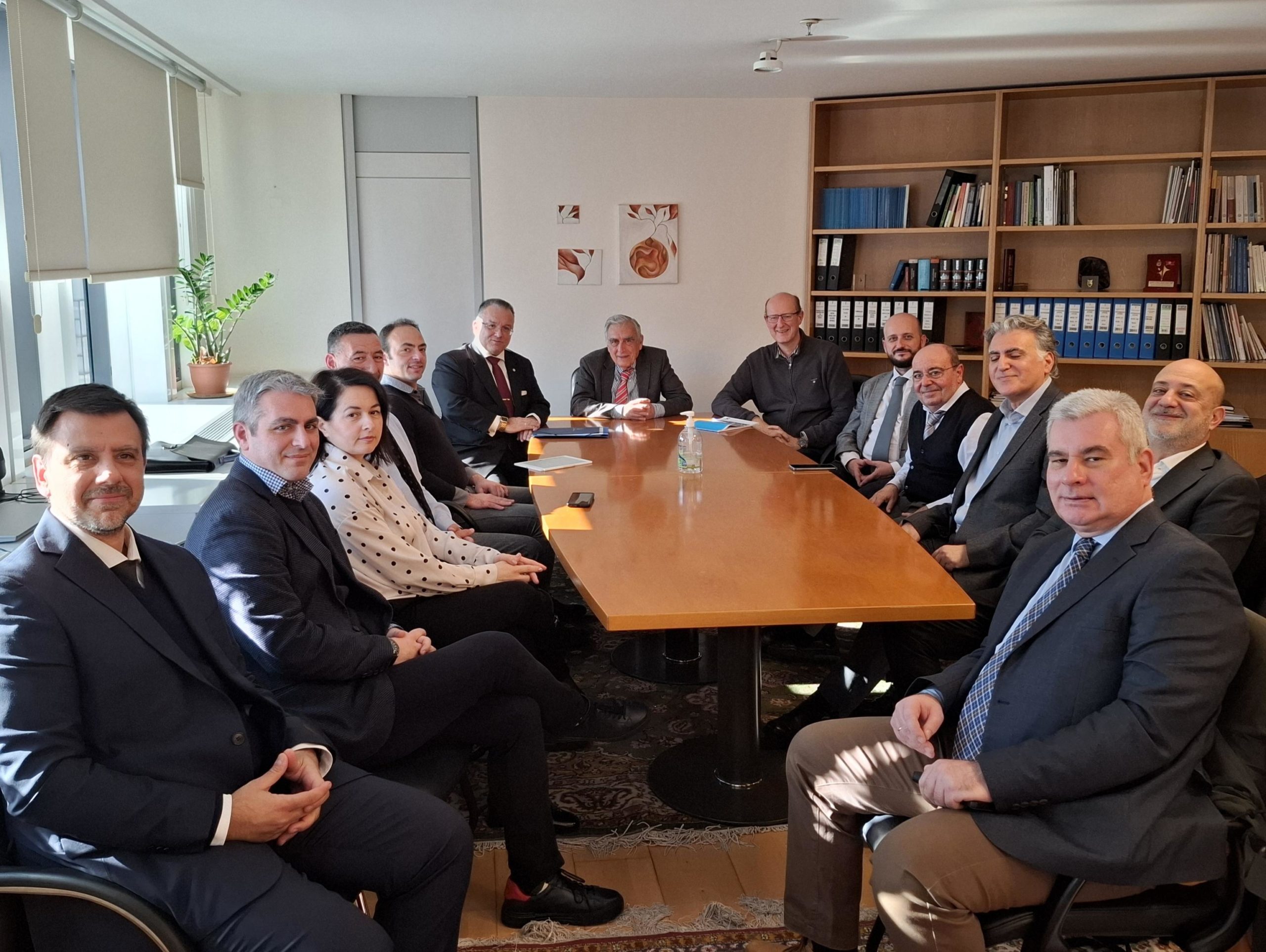 Συνάντηση του Προέδρου της Αρχής Προστασίας Δεδομένων με την Επιτροπή ΥΠΔ του Δημοσίου