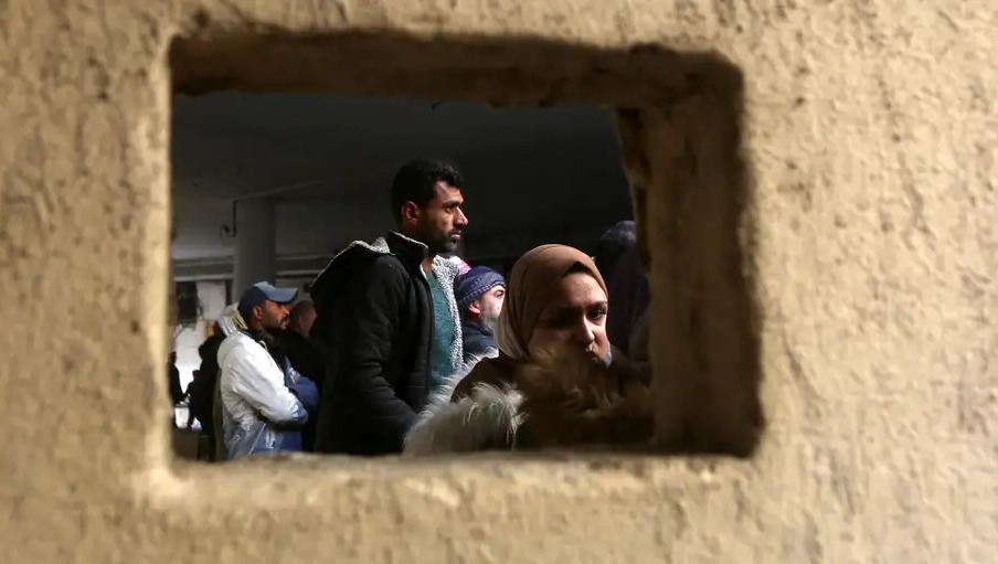 DW: Fake φωτογραφίες από τις φυλακές «σφαγείο» του Άσαντ στη Συρία – Αρκετές είναι φτιαγμένες με τεχνητή νοημοσύνη