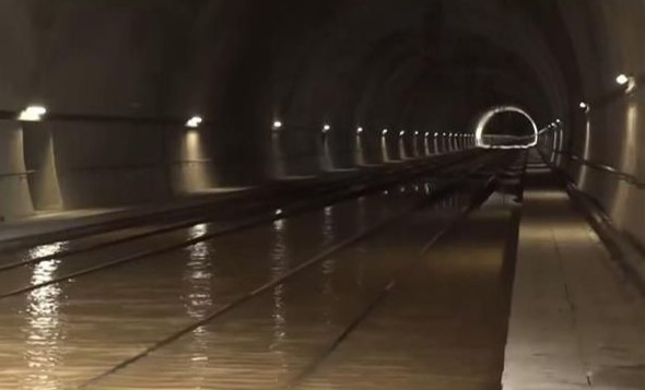 Κακοκαιρία Bora – Τερεζάκης: «Σκοπός μας είναι μέχρι αύριο να έχει αποκατασταθεί πλήρως η κυκλοφορία στη σήραγγα Τεμπών»