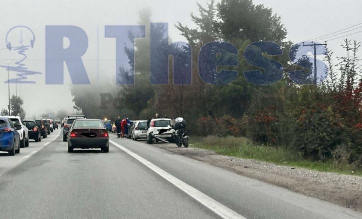 Θεσσαλονίκη: Καραμπόλα 5 οχημάτων στη Μουδανιών – Στο «κόκκινο» και ο Περιφερειακός – ΦΩΤΟ