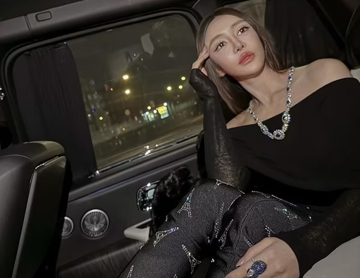 Η κλοπή του αιώνα στην Βρετανία: Άρπαξαν κοσμήματα 12,5 εκατομμυρίων από influencer – Ο δράστης επικηρύχθηκε με 1,8 εκατομμύρια