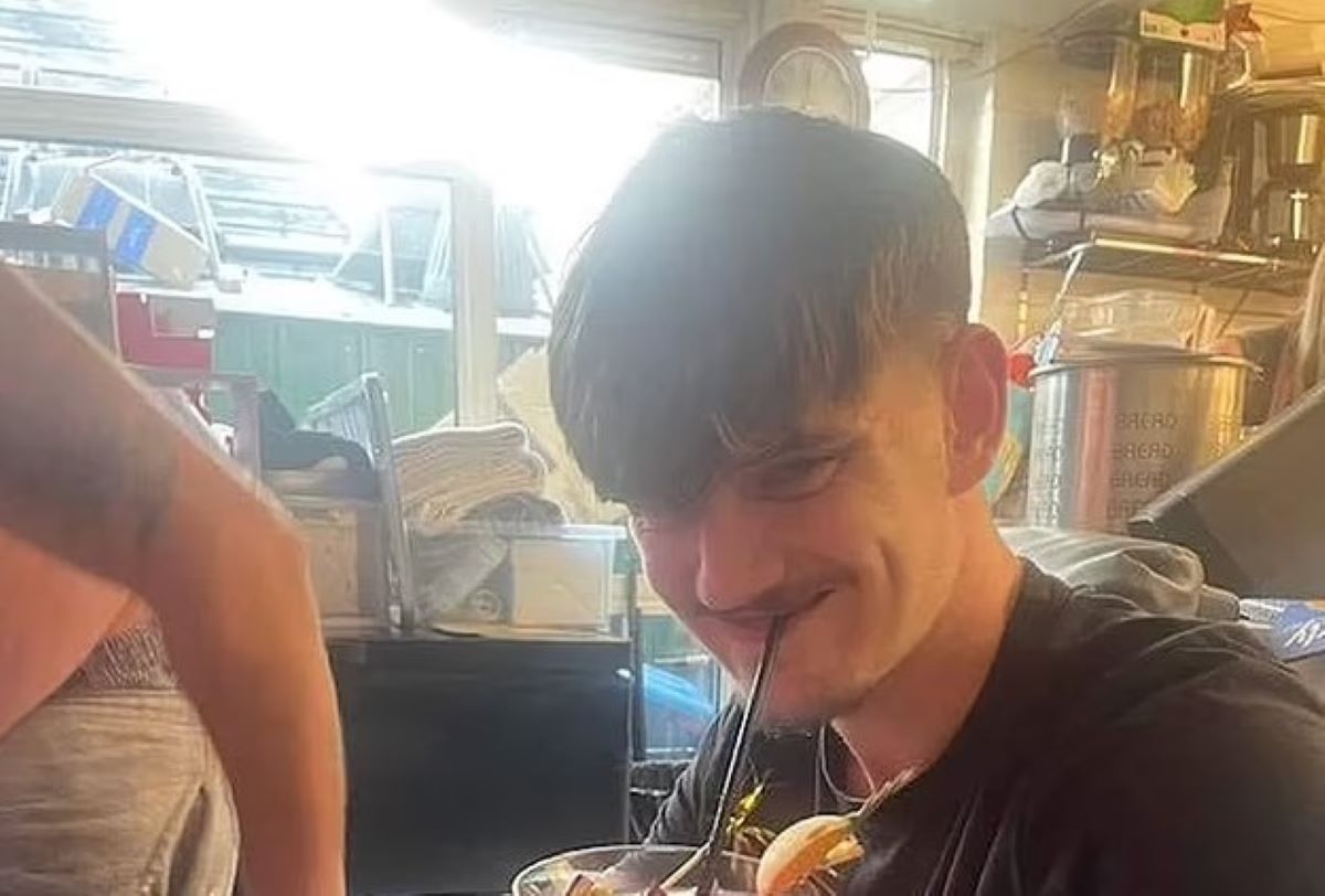 Τουρκία: Μυστήριο με 20χρονο που βρέθηκε νεκρός σε φρεάτιο ασανσέρ – «Δεν είναι ατύχημα», λέει η οικογένεια του