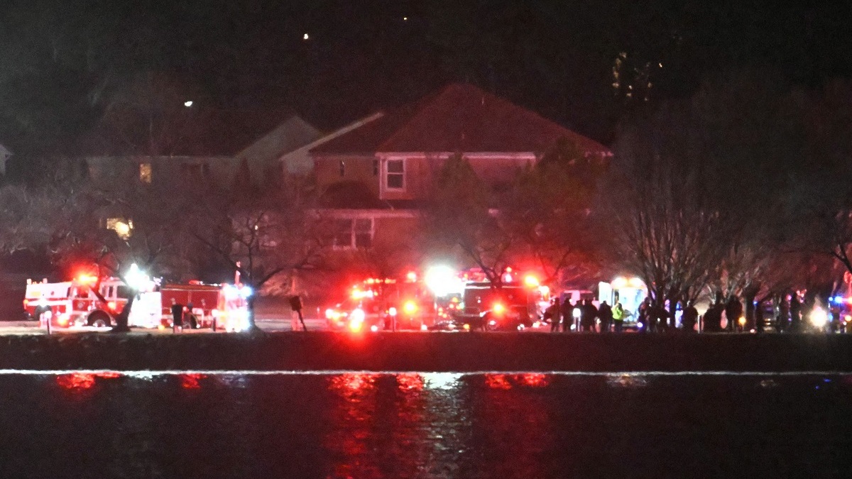 Αμερικανικά ΜΜΕ: Ανακτήθηκαν τα «μαύρα κουτιά» του επιβατικού αεροπλάνου που συνετρίβη στην Ουάσινγκτον