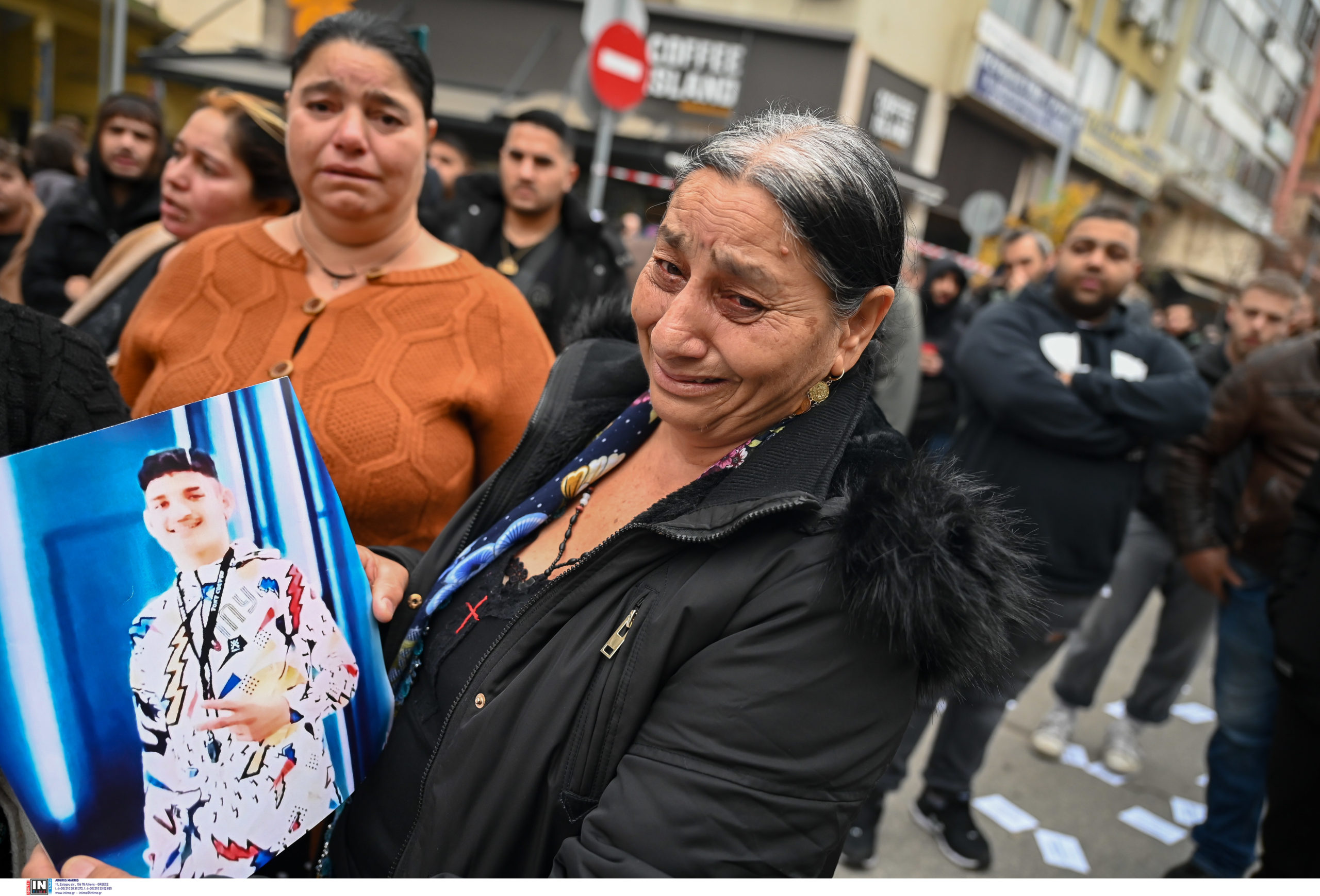 Θεσσαλονίκη: Αναβλήθηκε η δίκη του αστυνομικού για τον θάνατο του 16χρονου Κώστα Φραγκούλη