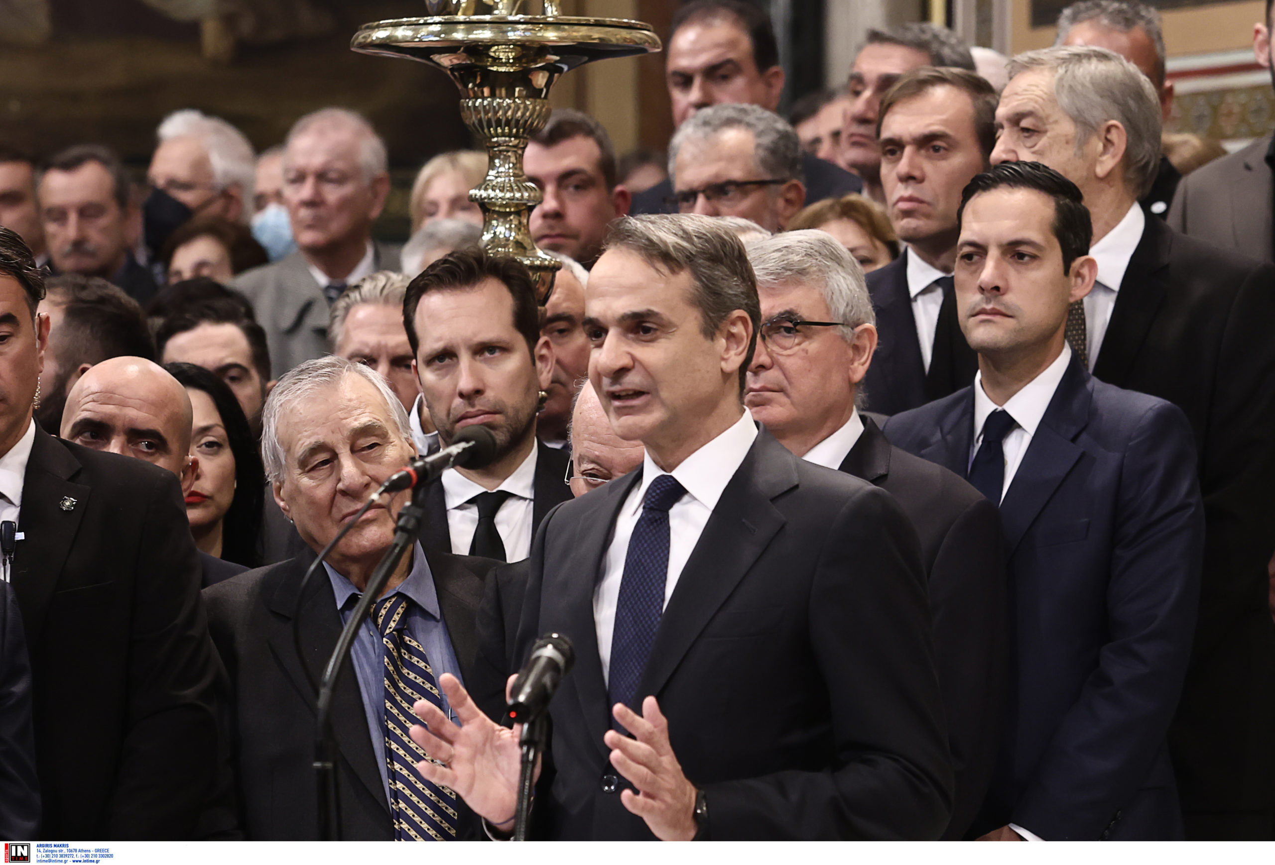 Κηδεία Κώστα Σημίτη: Ο επικήδειος από τον Κυριάκο Μητσοτάκη – «Μαχητής κατά της Δικτατορίας, άξιος υπηρέτης της Δημοκρατίας, ευγενής αντίπαλος»