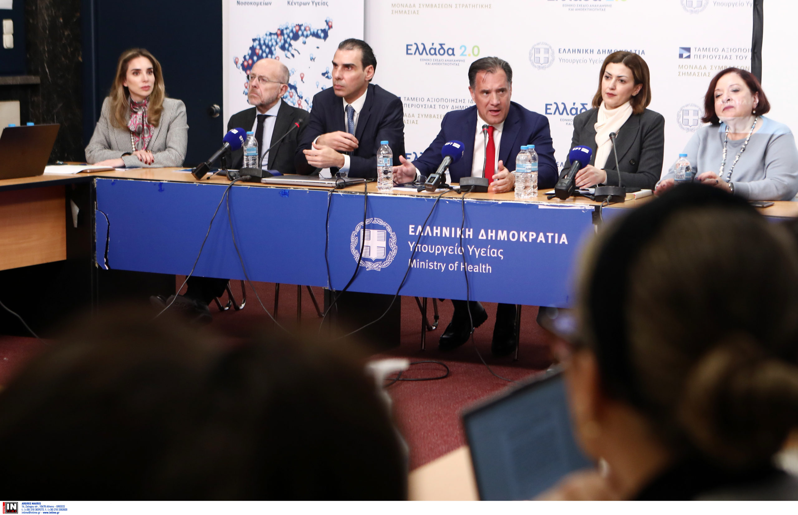 Υπουργείο Υγείας: Σε 7 άξονες το σχέδιο για τις αναμονές στα Επείγοντα – Οι αλλαγές στα κέντρα Υγείας και το «βραχιολάκι»