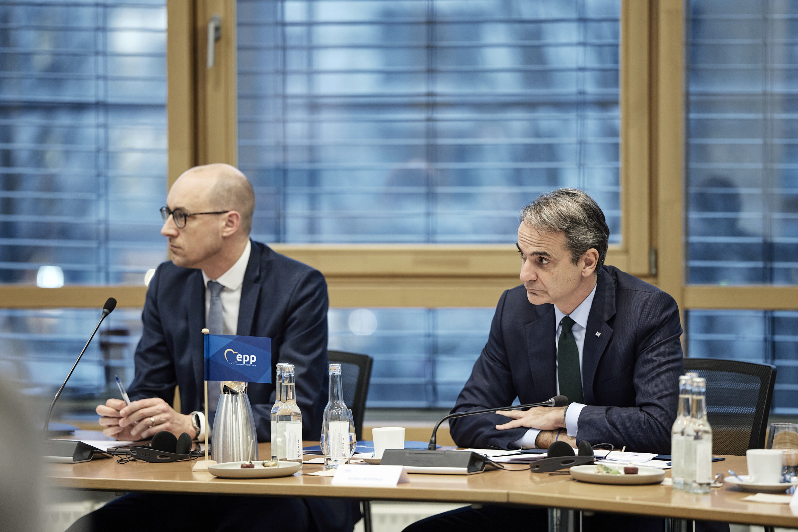 Σε εξέλιξη η διάσκεψη του ΕΛΚ παρουσία Μητσοτάκη