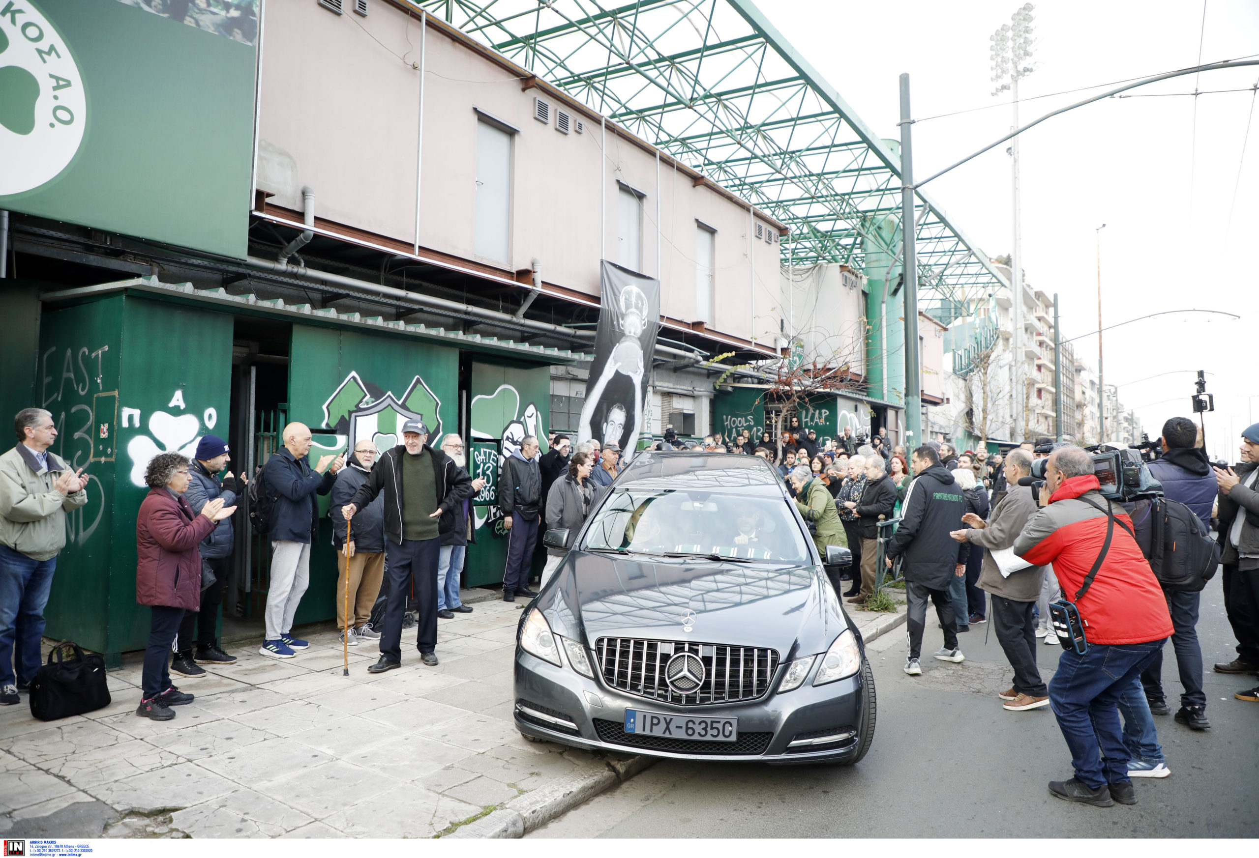 Μίμης Δομάζος