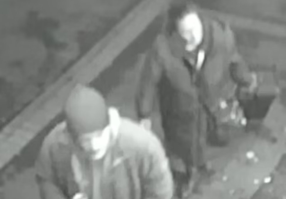 Βίντεο-σοκ: Σκότωσαν γυναίκα και πέταξαν το διαμελισμένο σώμα της σε πάρκο – Η στυγνή δολοφονία και η αρρωστημένη επιθυμία του ζευγαριού