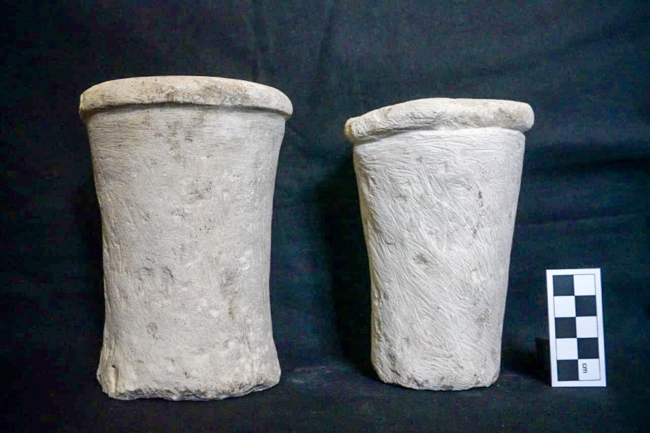 Τεχνουργήματα που ανακαλύφθηκαν στην ανασκαφή.