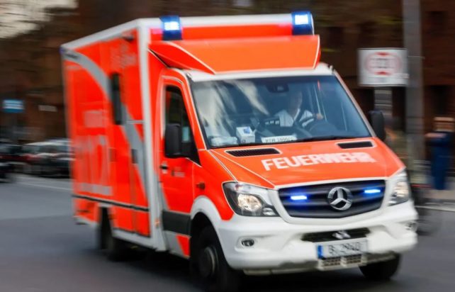 ΓΕΡΜΑΝΙΑ ΑΣΘΕΝΟΦΟΡΟ